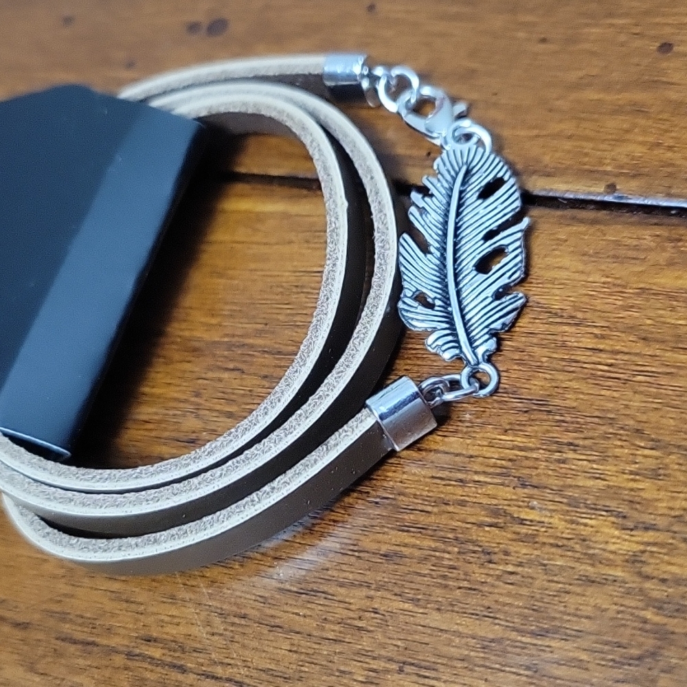Bracelet - Picture 2 of 2